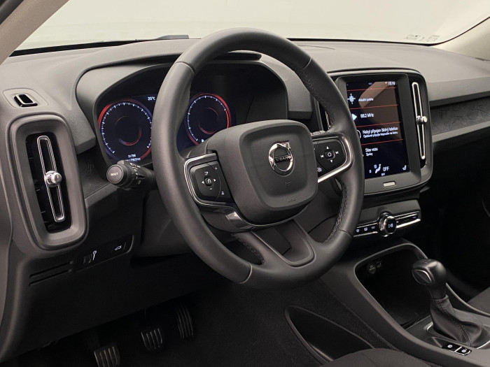 Volvo XC40 T2 KINETIC CZ NAVIGACE