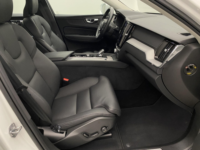 Volvo XC60 B5 AWD INSCRIPTION AUT