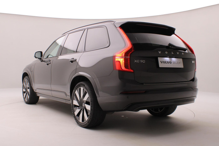 Volvo XC90 T8 AWD RECHARGE DARK REZERVACE