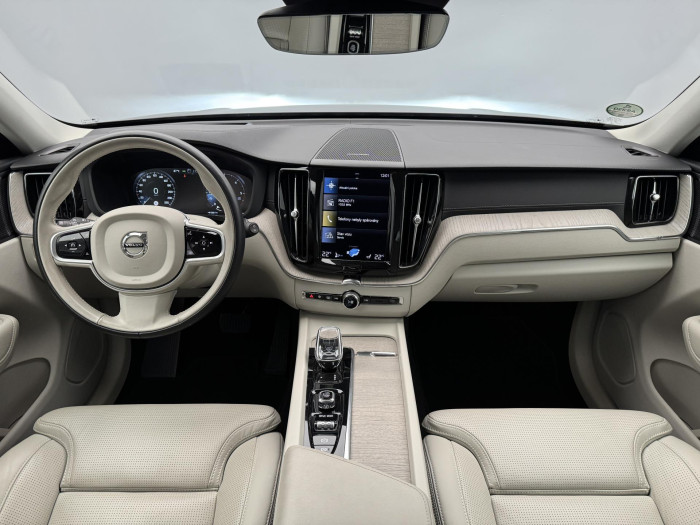 Volvo XC60 B5 AWD INSCRIPTION AUT