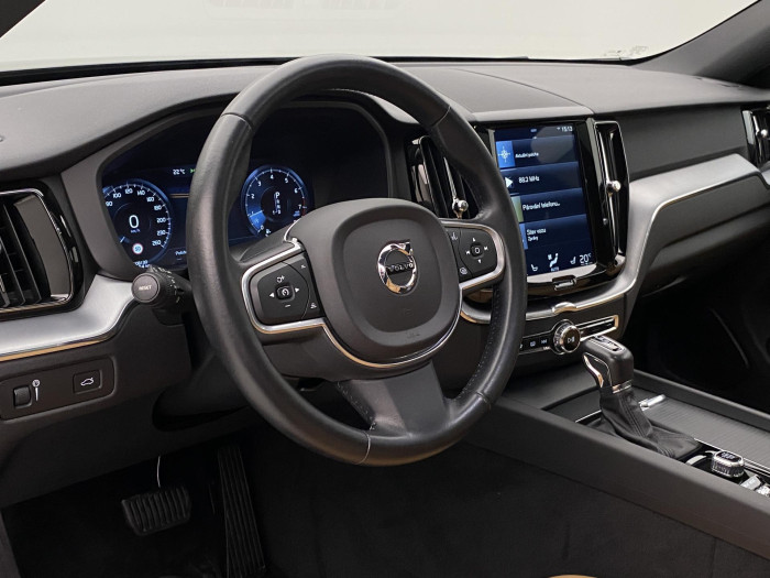 Volvo XC60 T5 AWD MOMENTUM AUT 2.0 Momentum