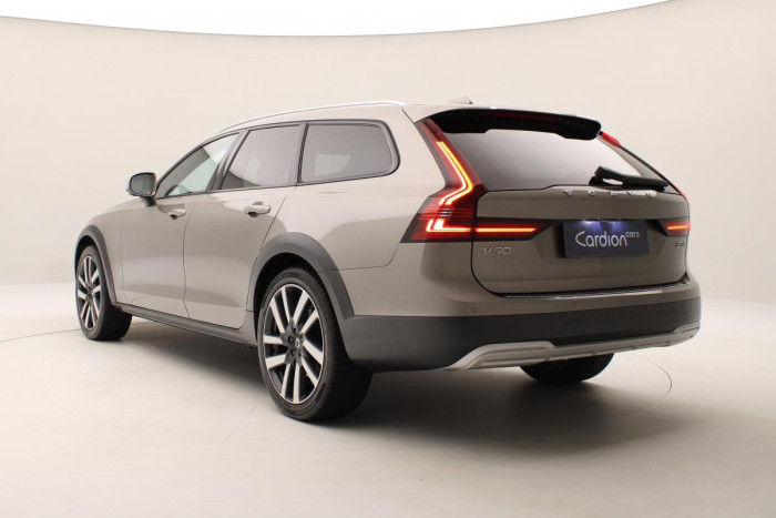 Volvo V90 CC B5 AWD MOMENTUM CZ 1.maj 2.0 CC CC Momentum