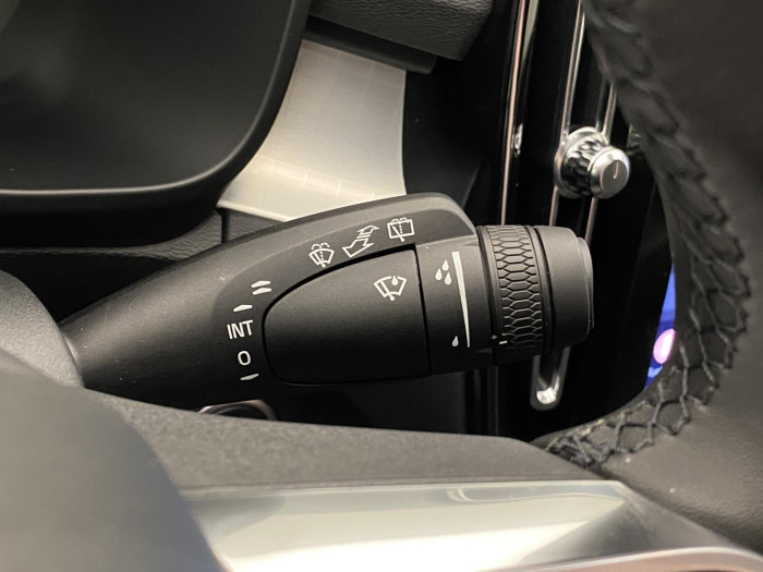 Volvo XC40 B3 AUT PLUS BLACK EDITION