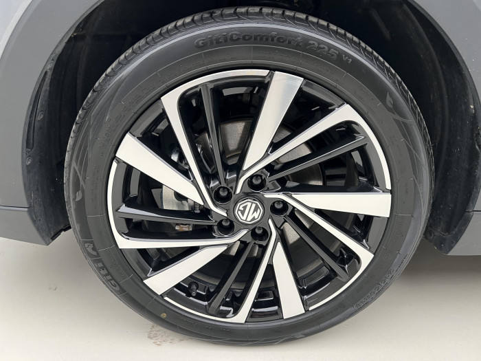 MG ZS 1.5 EXCLUSIVE HYBRID+ AUT CZ 1.5 Exclusive