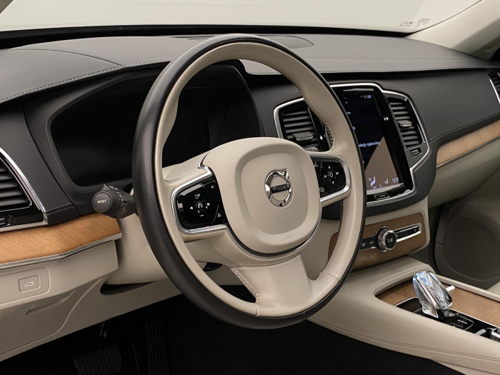 Volvo XC90 B5 AWD INSCRIPTION AUT CZ