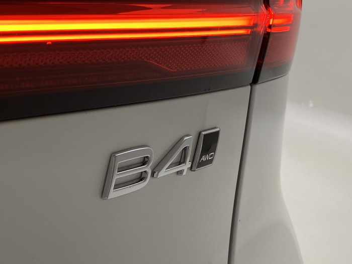 Volvo V90 B4 AWD AUT CROSS COUNTRY PLUS 2.0 Plus