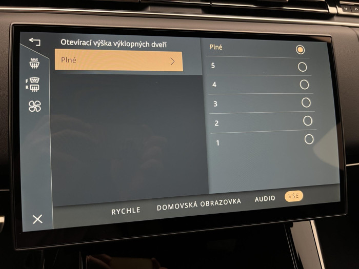 Land Rover Range Rover Sport D300 DYNAMIC SE AWD Aut 3.0 d Dynamic SE