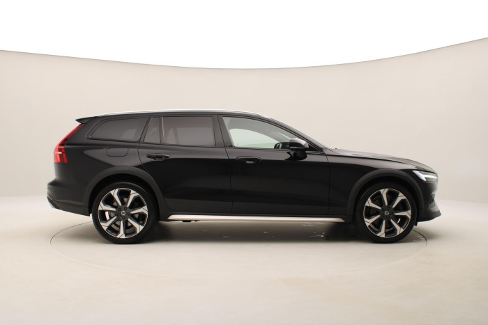 Volvo V60 CC B5 AWD MOMENTUM REZERVACE 2.0 CC CC Momentum