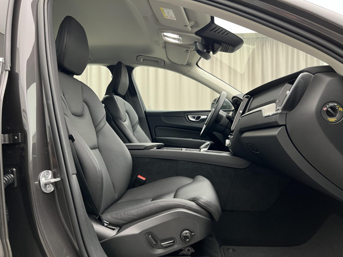 Volvo XC60 B5 AWD INSCRIPTION AUT 1.maj.