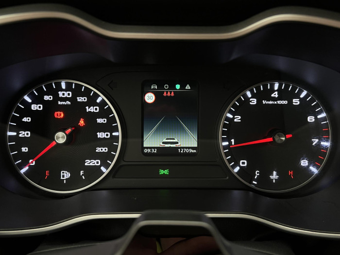 MG ZS 1.5 ESSENTIAL PLUS CZ 1.maj.