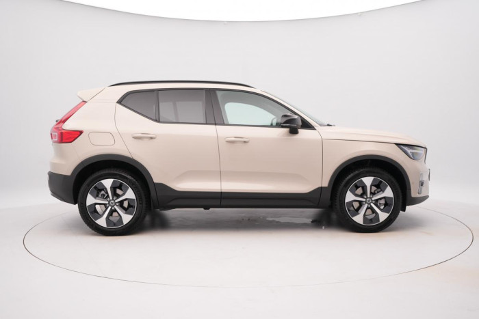 Volvo XC40 B3 AUT DARK ULTRA