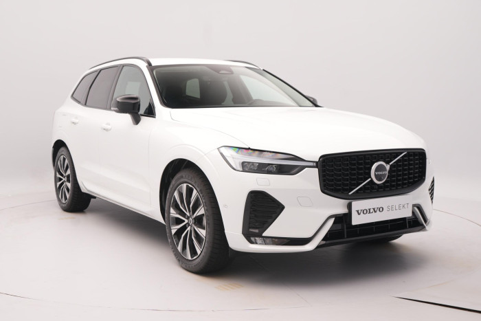 Volvo XC60 B5 AWD PLUS DARK AUT REZERVACE