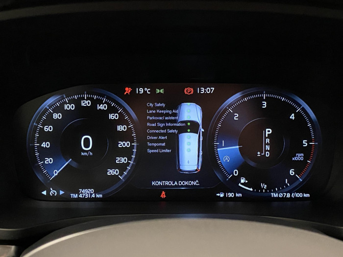 Volvo V60 CC D4 AWD PRO REZERVACE 2.0 d CC CC