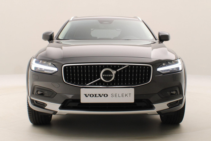 Volvo V90 CC B4 AWD ULTIMATE REZERVACE 2.0 CC CC