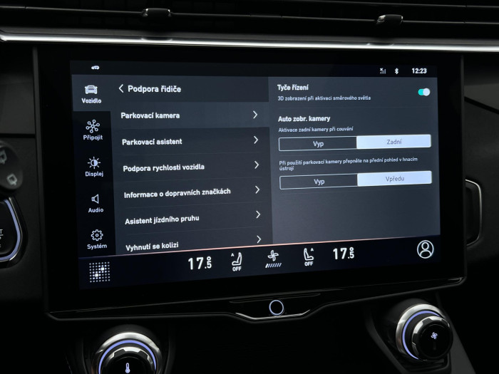 Lynk & Co 01 PHEV DCT AUT 1.maj.