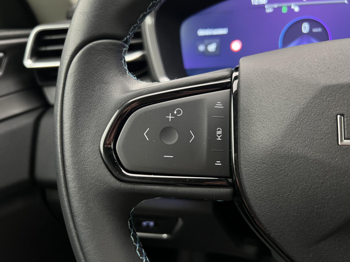 Lynk & Co 01 HEV AUT