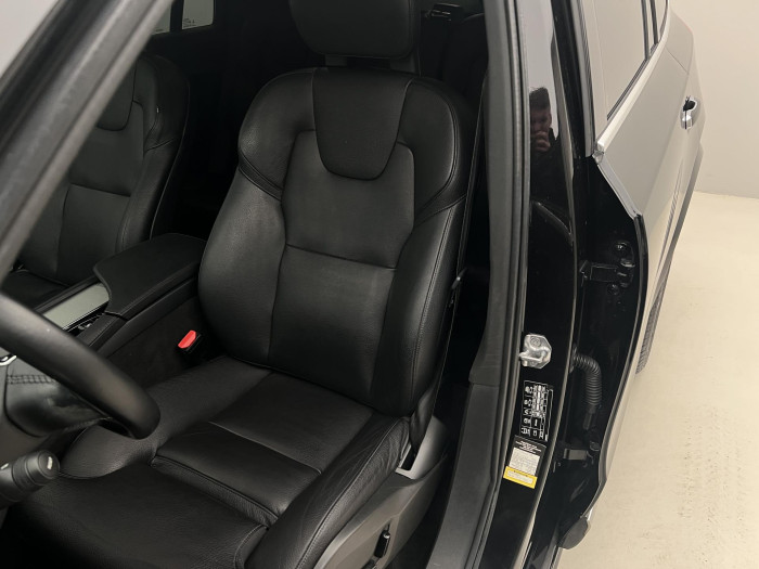 Volvo XC90 D5 AWD INSCRIPTION 7MÍSTNÁ AUT 2.0 d