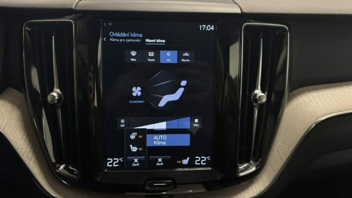 Volvo XC60 T5 AWD INSCRIPTION REZERVACE