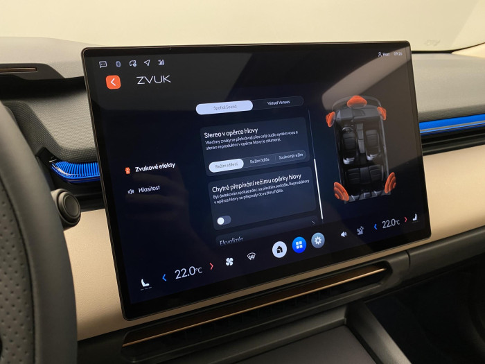 Lynk & Co 08 MORE PHEV