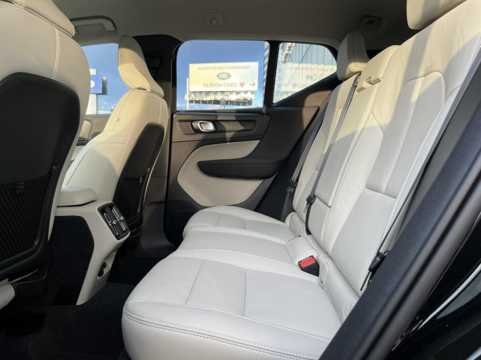 Volvo XC40 T3 MOMENTUM 1.maj. 1.5 Momentum