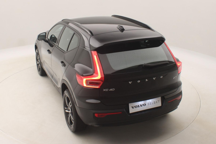 Volvo XC40 B3 DARK PLUS AUT CZ 1.maj