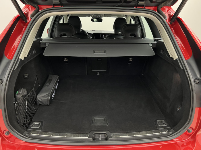 Volvo XC60 B4 AWD MOMENTUM AUT 1.maj. 2.0 Momentum