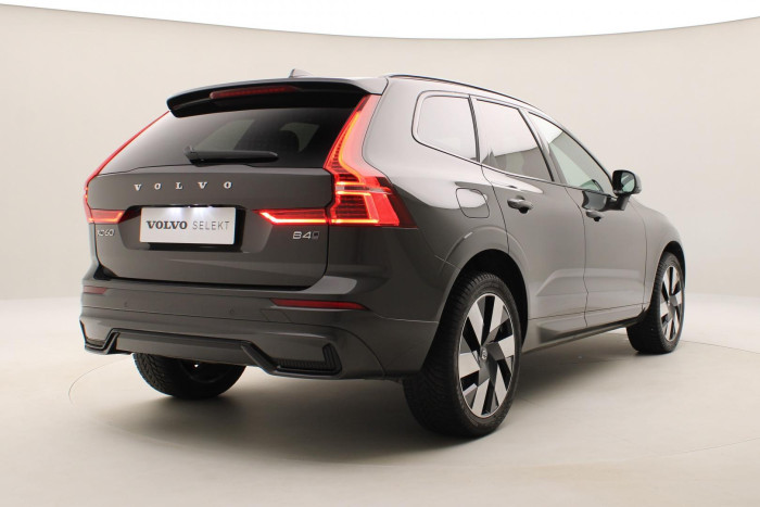 Volvo XC60 B4 AWD DARK PLUS AUT CZ 1.maj