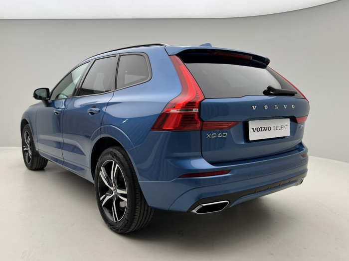 Volvo XC60 B4 AWD R-DESIGN AUT REZERVACE