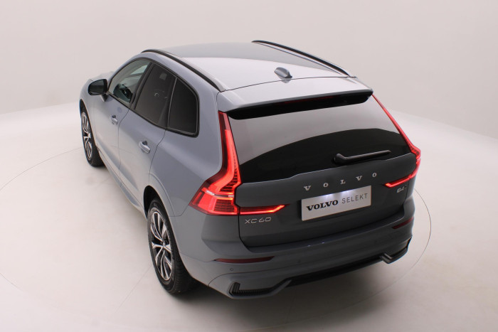 Volvo XC60 B4 AWD DARK PLUS AUT