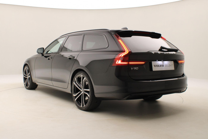 Volvo V90 B5 ULTIMATE DARK AUT 1.maj