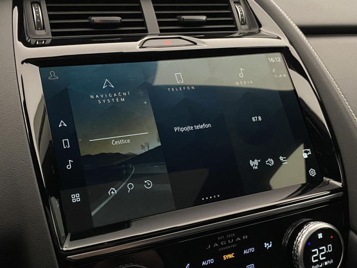 Jaguar E-Pace P250 R-DYNAMIC SE AWD AUT 2.0 Dynamic SE