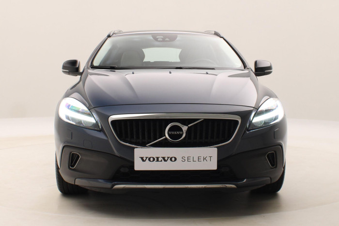 Volvo V40 CC T3 MOMENTUM AUT CZ NAVIGACE 1.5 CC CC Momentum