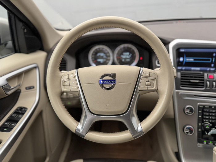 Volvo XC60 D3 AWD SUMMUM AUT CZ 2.4 d Summum