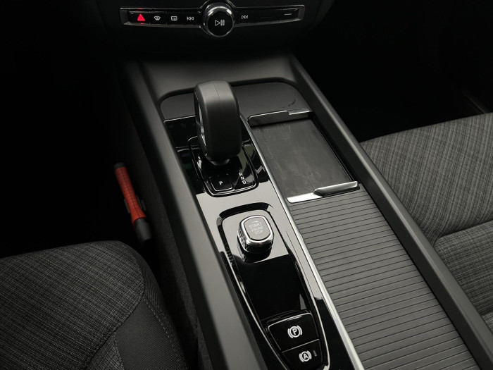 Volvo V60 B3 CORE AUT 1.maj.