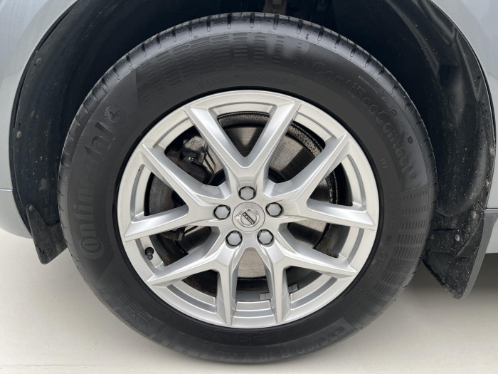 Volvo XC60 B4 MOMENTUM 2.0 Momentum