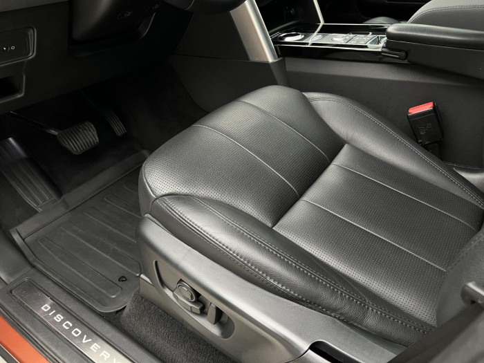 Land Rover Discovery 3.0 TDV6 HSE AWD AUT CZ