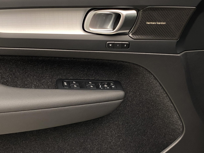 Volvo XC40 B4 AUT DARK PLUS