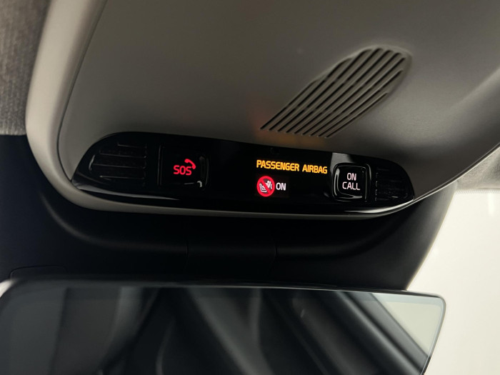 Volvo XC40 D4 AWD MOMENTUM PRO AUT CZ 2.0 d Momentum