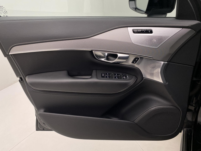 Volvo XC90 B5 AWD R-DESIGN AUT CZ