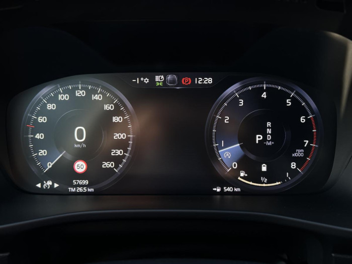 Volvo XC40 B4 MOMENTUM Aut 1.maj. 2.0 Momentum