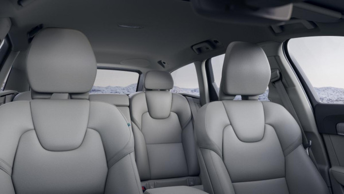 Volvo V90 B4 AWD AUT CROSS COUNTRY PLUS 2.0 Plus