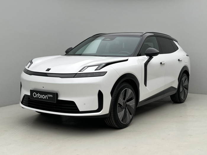 Lynk & Co 08 MORE PHEV