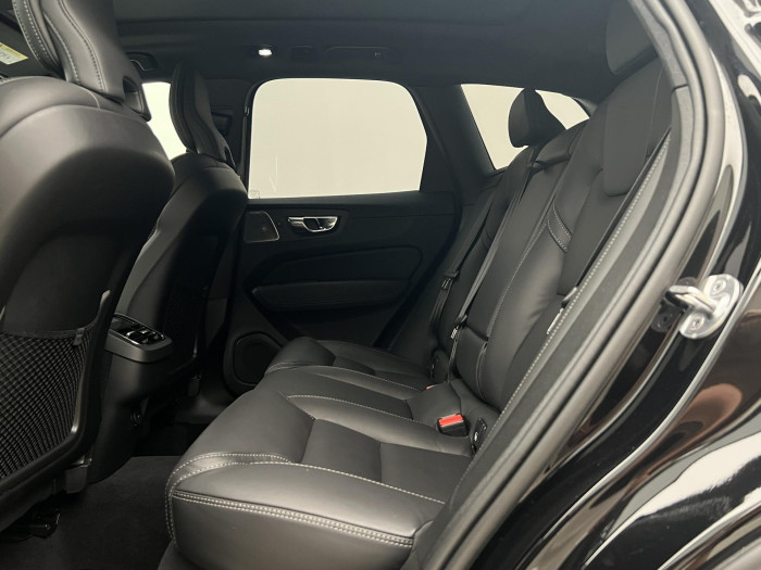 Volvo XC60 B5 AWD BLACK EDITION ULTIMATE 2.0 Edition