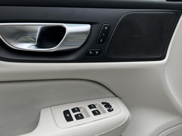 Volvo S60 B3 INSCRIPTION AUT CZ