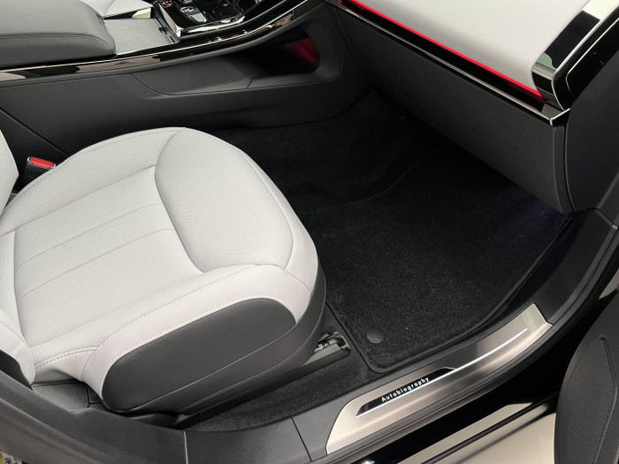 Land Rover Range Rover Sport D350 AUTOBIOGRAPHY REZERVACE 3.0 d