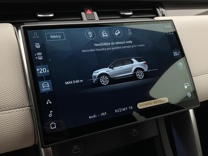 Land Rover Discovery Sport D200 DYNAMIC SE AWD REZERVACE 2.0 d Dynamic SE