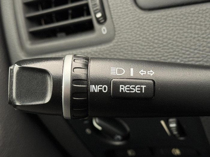 Volvo XC90 D5 AWD SUMMUM AUT 7 míst CZ 2.4 d Summum