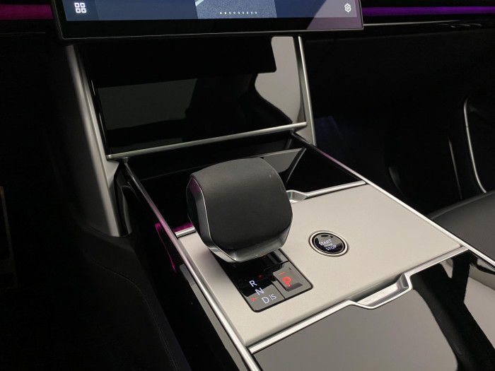 Land Rover Range Rover P530 AUTOBIOGRAPHY SWB