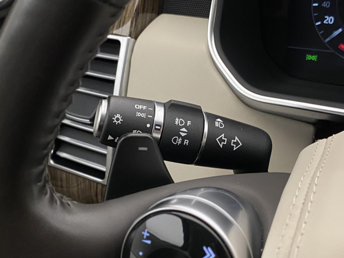 Land Rover Range Rover 5.0 S/C V8 VOGUE REZERVACE 5.0 V8