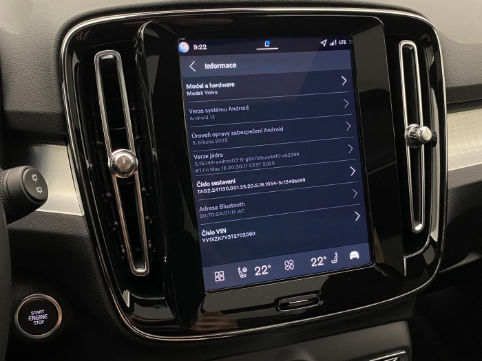 Volvo XC40 B3 AUT PLUS BLACK EDITION